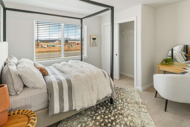 12213 N VALENCIA Ave, Spokane, WA 99218