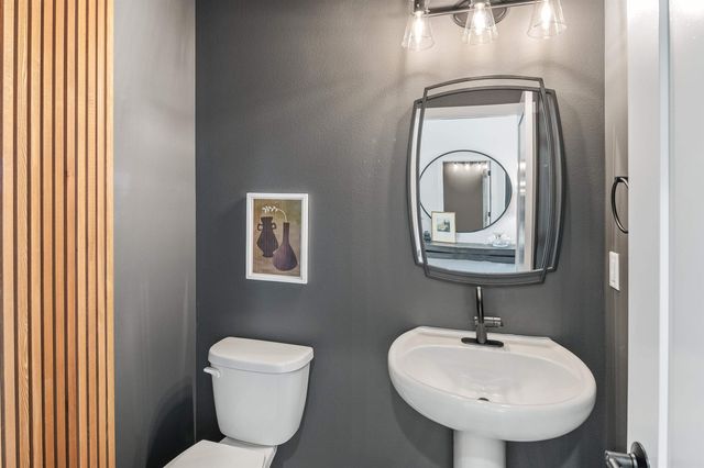 12213 N VALENCIA Ave, Spokane, WA 99218