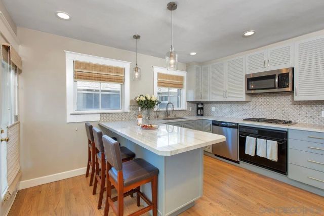 3512 Browning St, San Diego, CA 92106