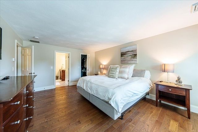 2 Tammie Rd, Hopedale, MA 01747