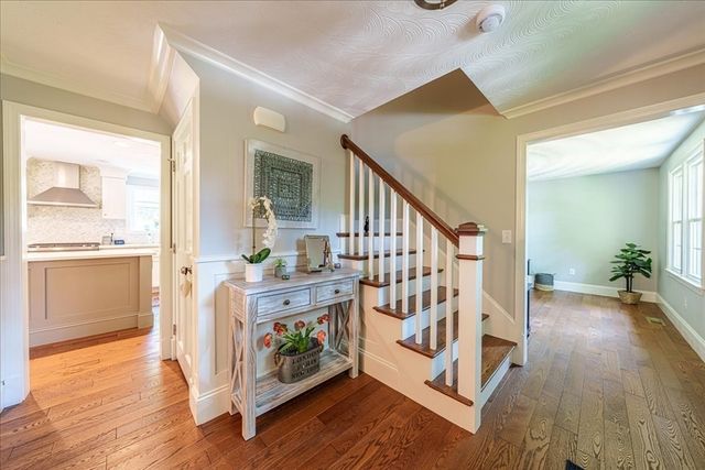 2 Tammie Rd, Hopedale, MA 01747