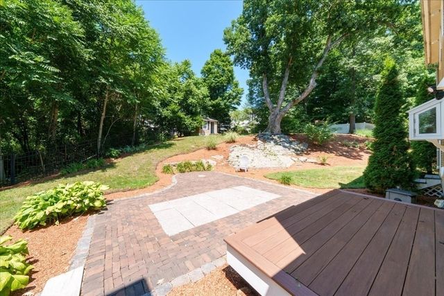 2 Tammie Rd, Hopedale, MA 01747
