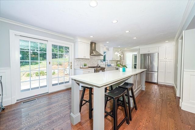 2 Tammie Rd, Hopedale, MA 01747