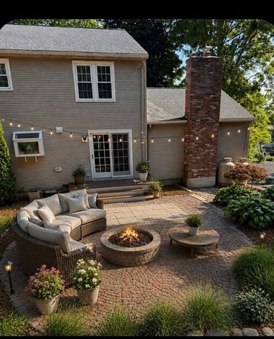 2 Tammie Rd, Hopedale, MA 01747