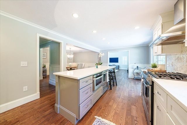 2 Tammie Rd, Hopedale, MA 01747