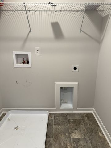 102 Cecil Rd, Lebanon, TN 37087