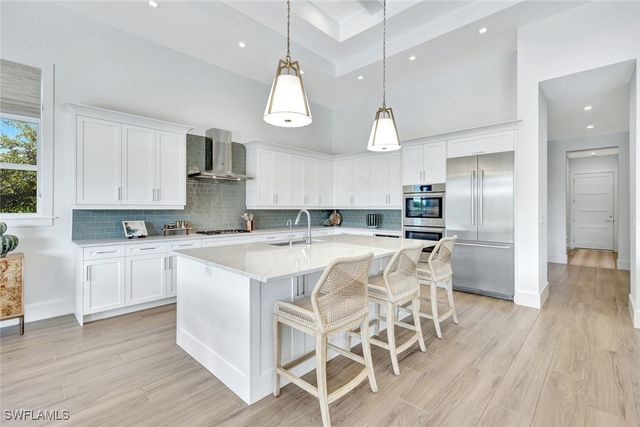 3344 Kumamoto LN, Naples, FL 34114