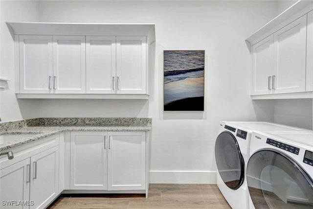 3344 Kumamoto LN, Naples, FL 34114