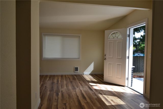3516 E T Street, Tacoma, WA 98404