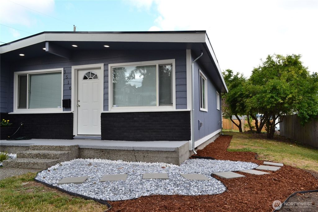 3516 E T Street, Tacoma, WA 98404