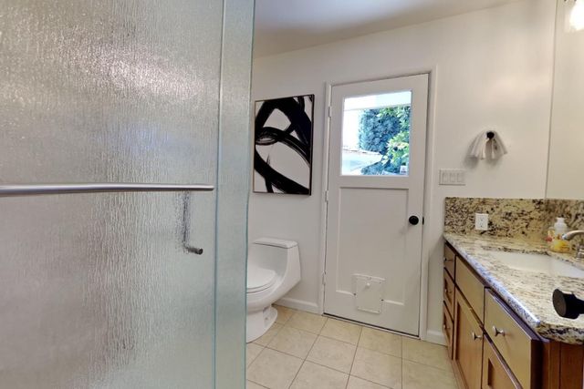 909 Newcastle Ct, Modesto, CA 95355