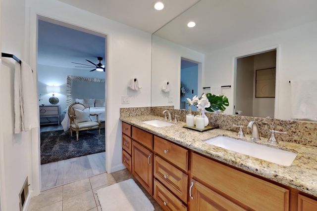 909 Newcastle Ct, Modesto, CA 95355