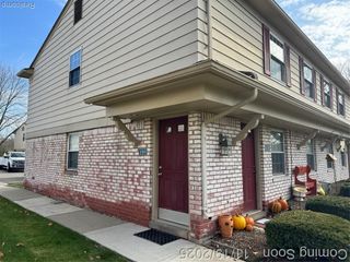 140 Princeton Drive, South Lyon, MI 48178