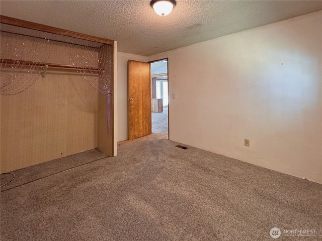 21621 186th Street E, Orting, WA 98360
