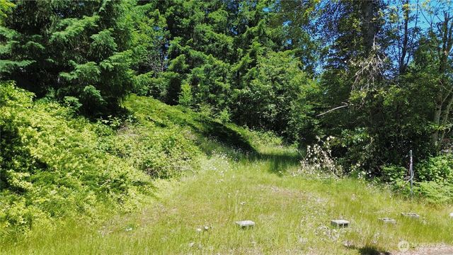 21621 186th Street E, Orting, WA 98360