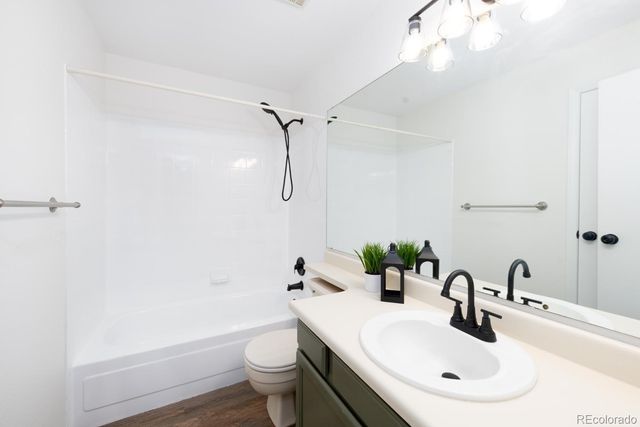 4501 S Crystal Way E301, Aurora, CO 80015