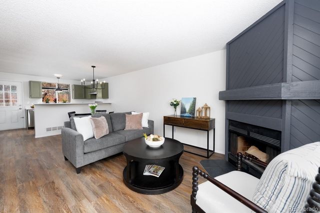 4501 S Crystal Way E301, Aurora, CO 80015