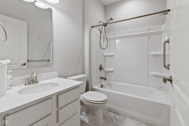 13229 Catawba Trail, Fishers, IN 46037