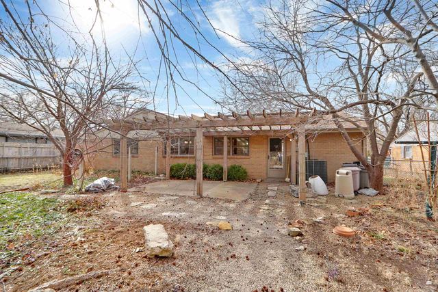 1820 Browning Avenue, Manhattan, KS 66502