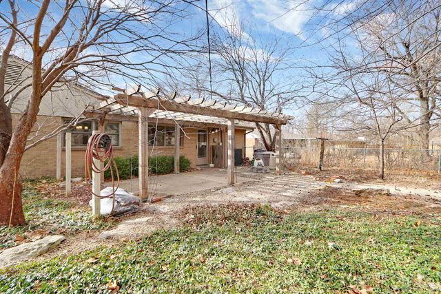 1820 Browning Avenue, Manhattan, KS 66502