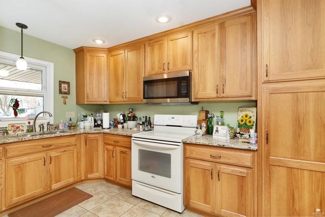 1820 Browning Avenue, Manhattan, KS 66502