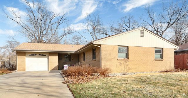 1820 Browning Avenue, Manhattan, KS 66502