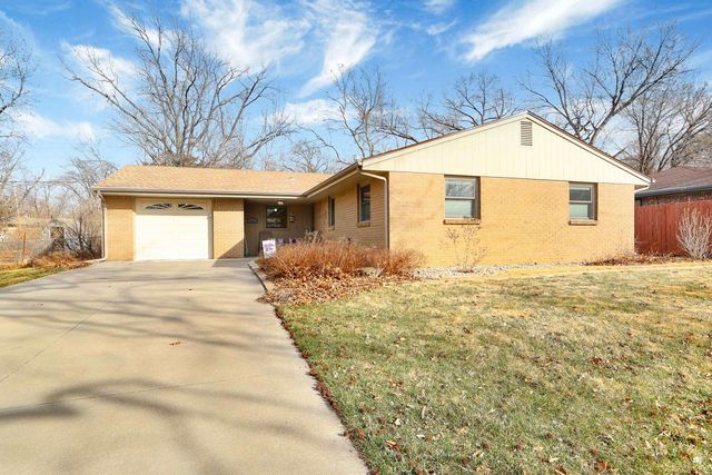 1820 Browning Avenue, Manhattan, KS 66502