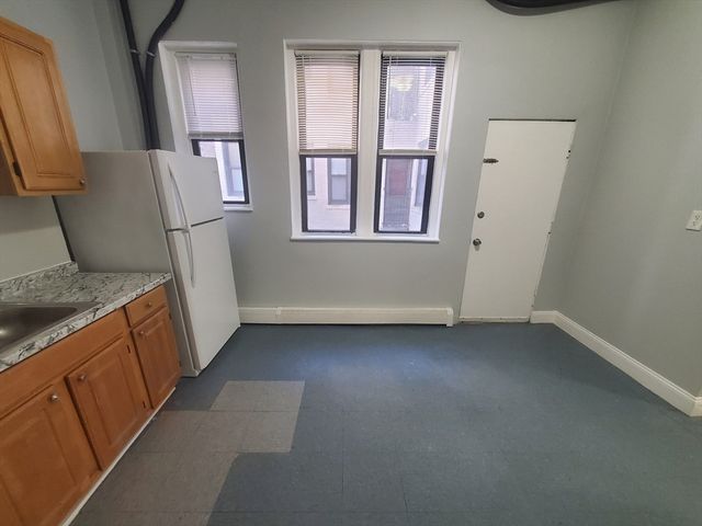 10 Abbottsford 1, Boston, MA 02121