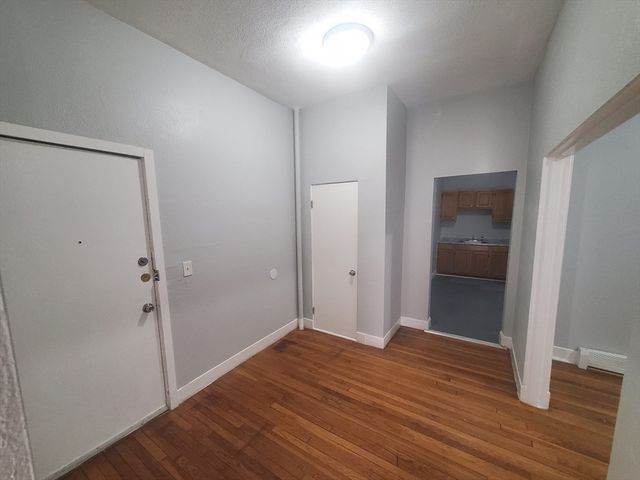 10 Abbottsford 1, Boston, MA 02121