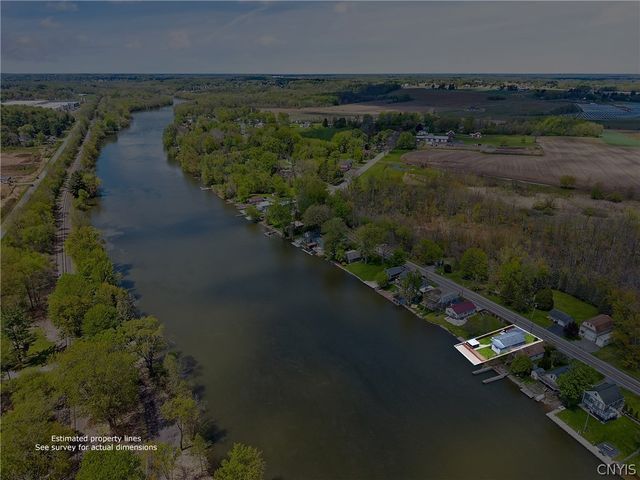3362- 3363 Hayes Road, Lysander, NY 13027