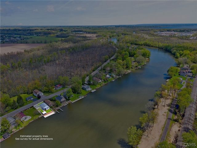 3362- 3363 Hayes Road, Lysander, NY 13027