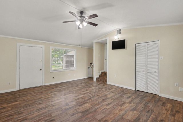 615 Elk Drive, Crosby, TX 77532