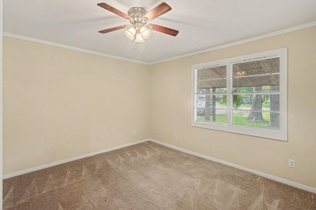 615 Elk Drive, Crosby, TX 77532