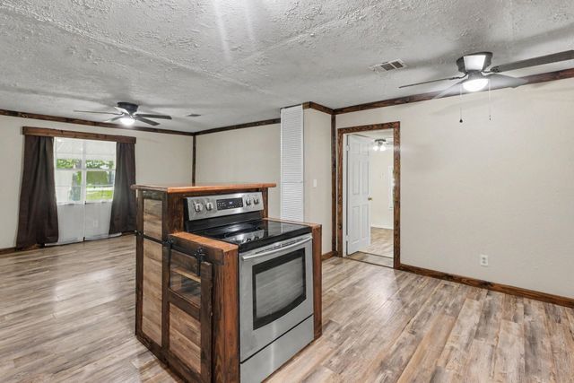 615 Elk Drive, Crosby, TX 77532