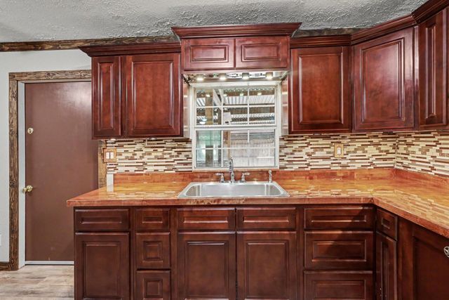 615 Elk Drive, Crosby, TX 77532