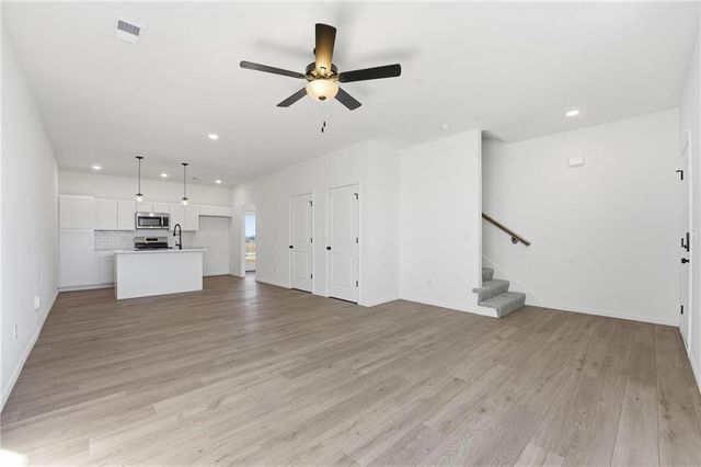 12416 E Acacia Drive, Lee's Summit, MO 64086
