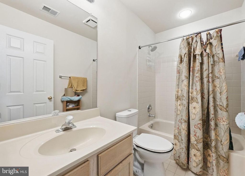 Image 9 of property listing at 6203 WOOD POINTE DR, Glenn Dale, MD 20769