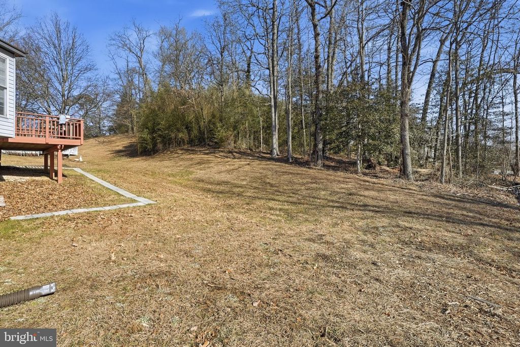 Image 14 of property listing at 6203 WOOD POINTE DR, Glenn Dale, MD 20769