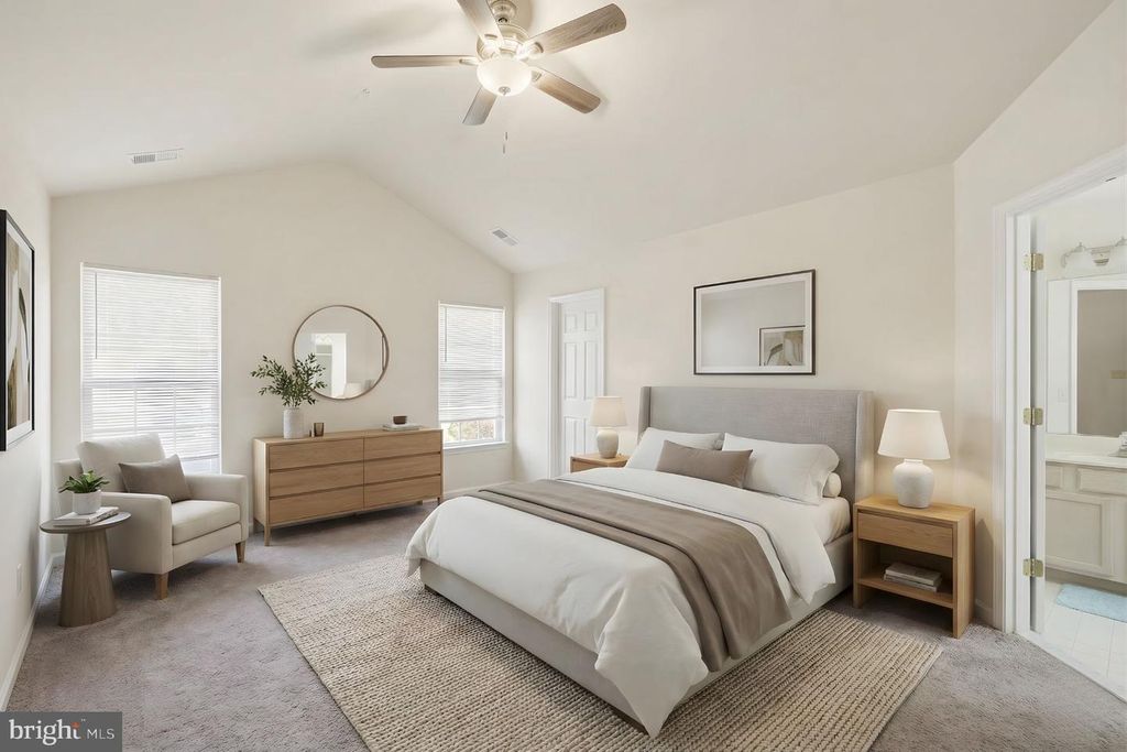 Image 6 of property listing at 6203 WOOD POINTE DR, Glenn Dale, MD 20769