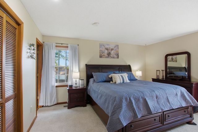 303 Kelly Dr, Decherd, TN 37324