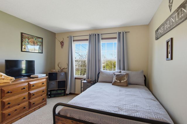 303 Kelly Dr, Decherd, TN 37324