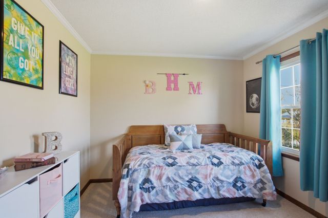 303 Kelly Dr, Decherd, TN 37324