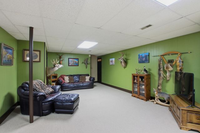 303 Kelly Dr, Decherd, TN 37324