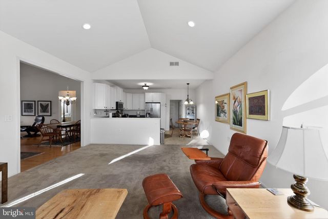 354 CALLOWAY CT, Royersford, PA 19468