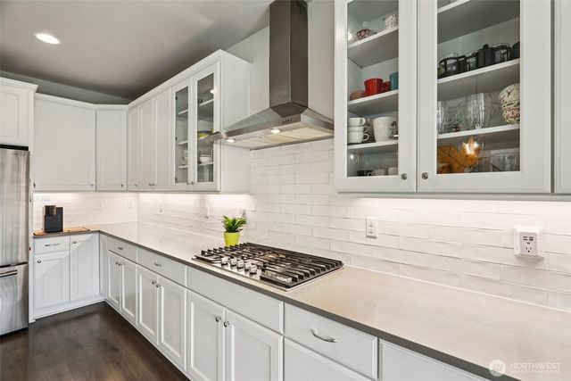 23607 SE 269th Court, Maple Valley, WA 98038