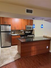 7685 Northcross DR 903, Austin, TX 78757