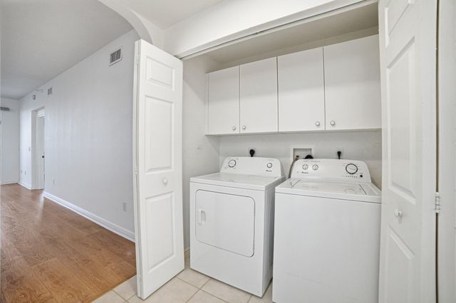 7739 Southampton Ter 411, Tamarac, FL 33321