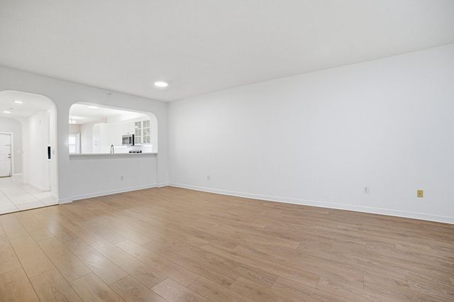 7739 Southampton Ter 411, Tamarac, FL 33321