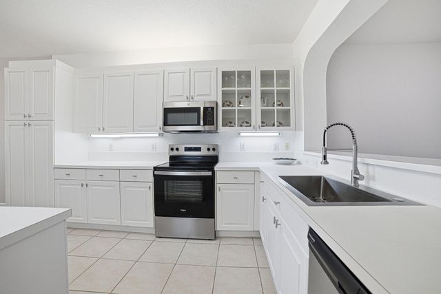 7739 Southampton Ter 411, Tamarac, FL 33321