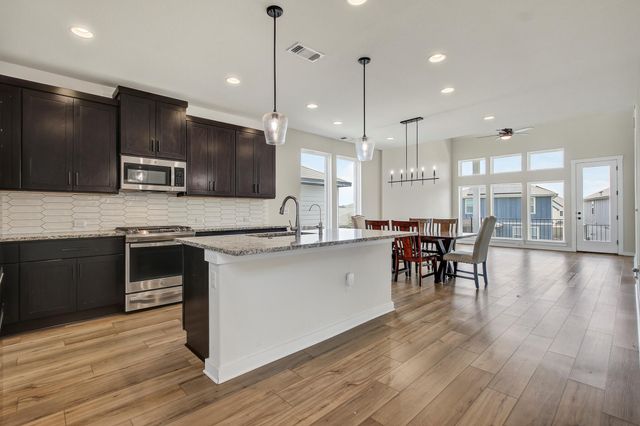 13113 Barrister LN, Buda, TX 78610